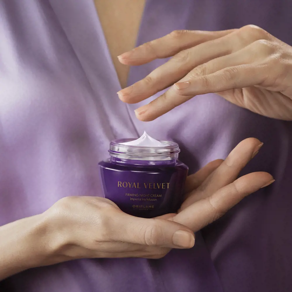 Zpevňující noční krém Royal Velvet 50ml - Obrázek 2